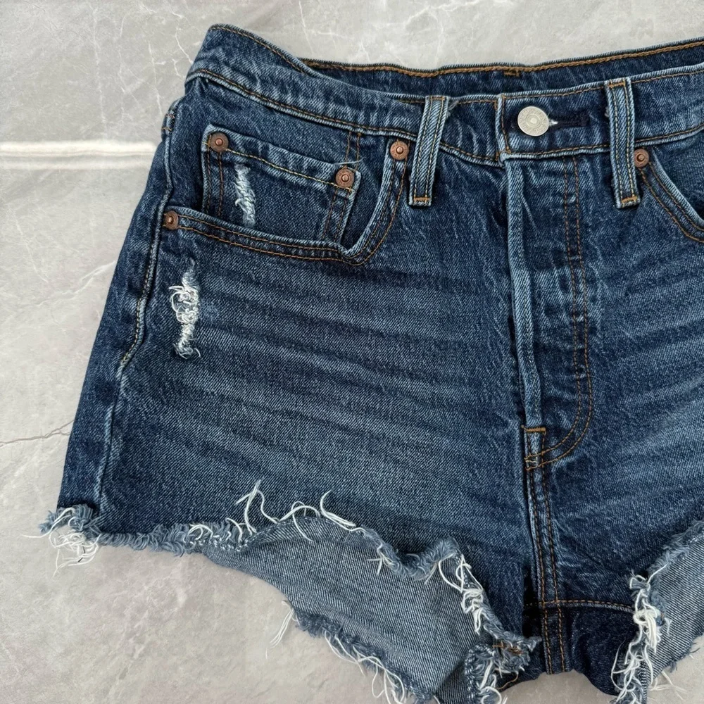 Women’s Levi’s Distressed Dark Wash Denim Jean Shorts Button Fly Raw Hem Size 27